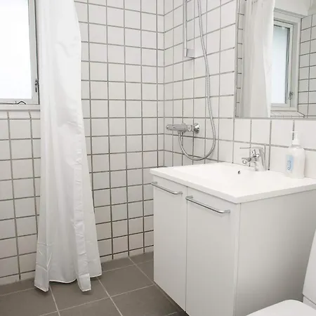 Semesterbostad 6 Person On A In *